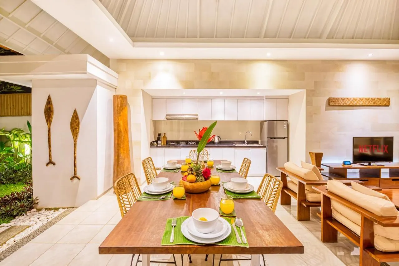 New 3Bd Tropical Villa In Central Umalas Canggu